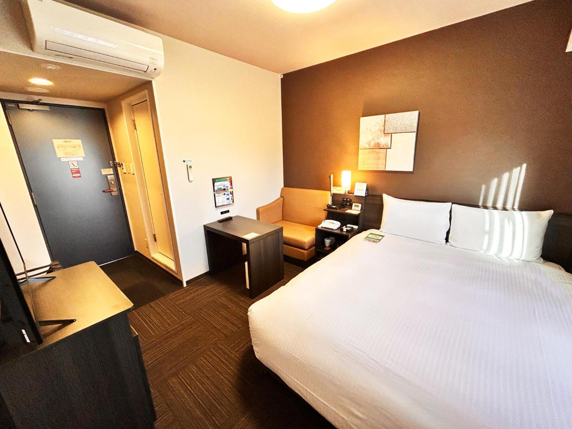 Hotel Route-Inn Anan Екстер'єр фото